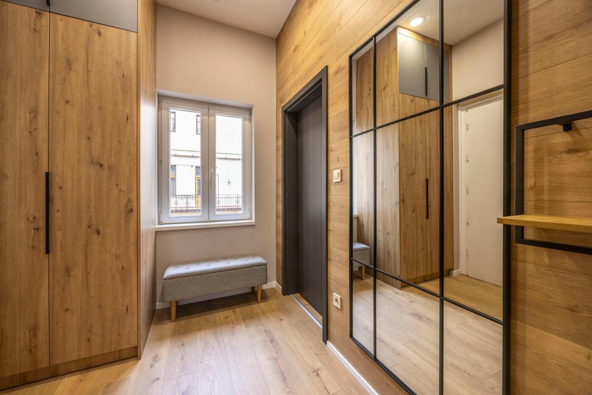 Luxe & Charm Grand With 3bedrm, 3bathrm Apartamento Budapest